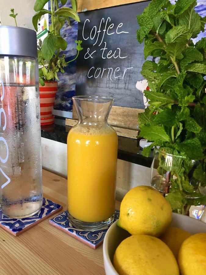 Country Views Bed & Breakfastビクトリア エクステリア 写真